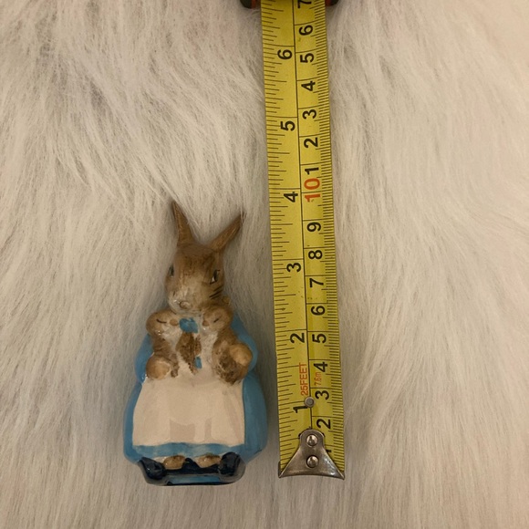 Royal Doulton Beatrix Potter “Mrs. Rabbit & Bunnies” - Picture 11 of 11